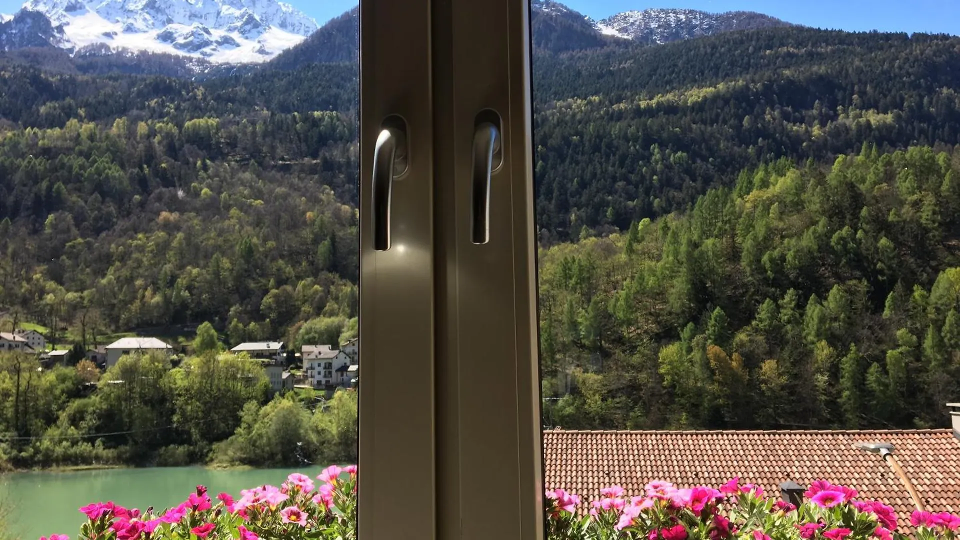 Miralago Casa Vacanze Villa di Chiavenna 0*,  Italy